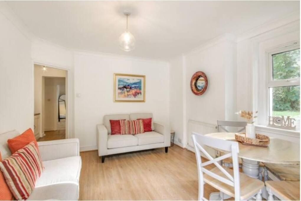 Central 2 Bedroom Garden Flat With Free Parking Royal Tunbridge Wells Kültér fotó